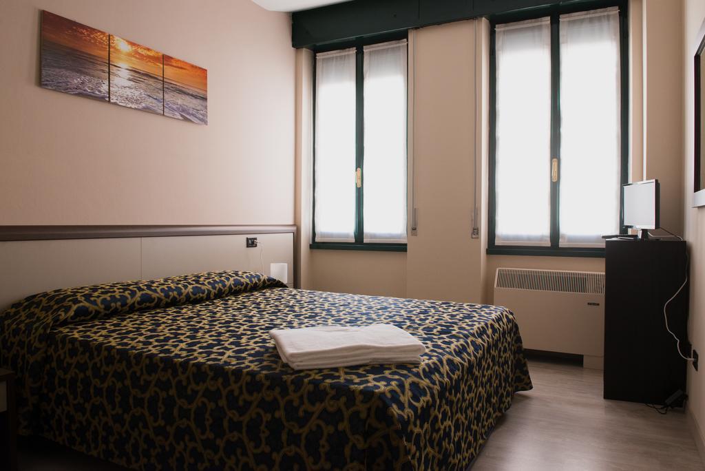 Locanda San Fiorenzo Fiorenzuola dʼArda Exterior foto